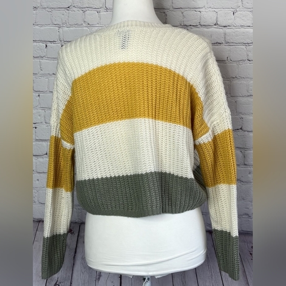 MOON & MADISON Chunky Knit Colorblock Cropped Sweater, XS - Picture 6 of 9